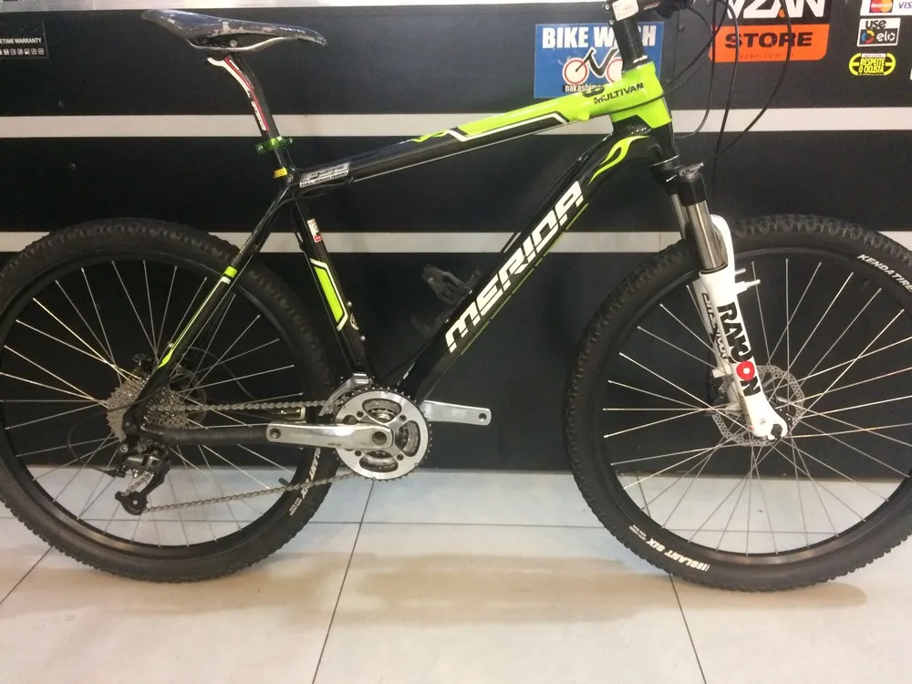 (SEMI NOVA) BICICLETA ARO 26 CARBON MERIDA ON NINE TEAM 27VEL TAM 20