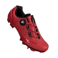 SAPATILHA MATTOS RACING TTR DISC VERM TAM.: 41 (FORMATO PEQUENO)