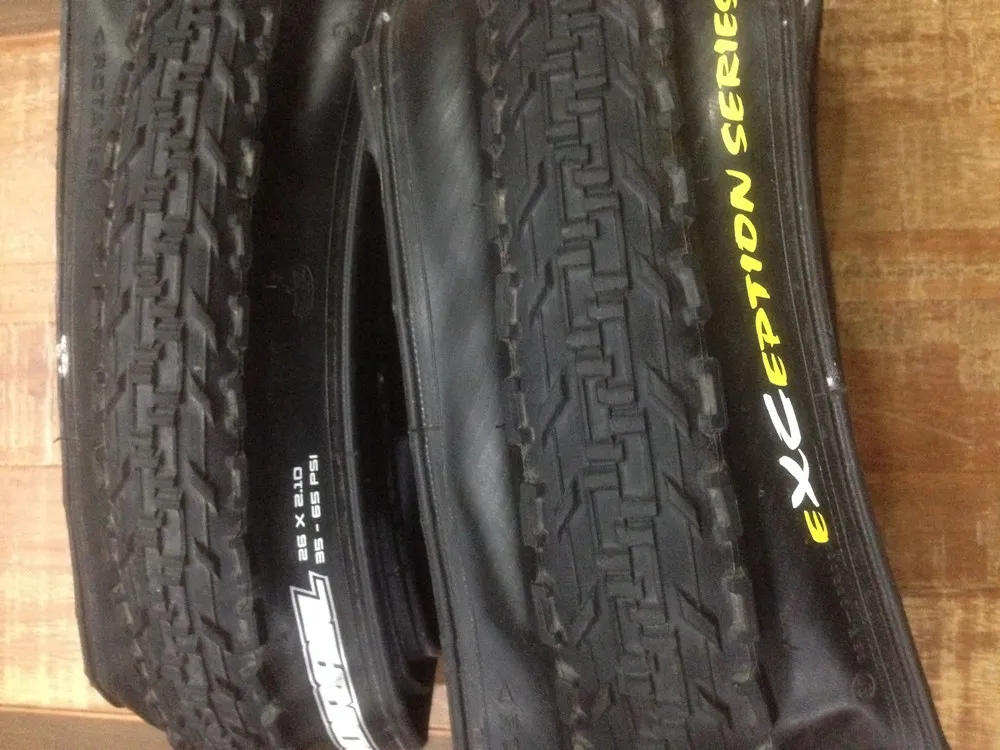 (SEMINOVO) PNEU 26 X 2.10 MAXXIS MONORAIL EXCEPCIONAL SERIES KEVLAR