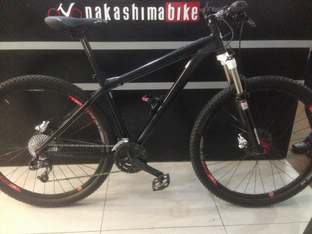 (SEMI NOVA) BICICLETA ARO 29 ALUM DIAMONBACK PRO 30VEL TAM 18